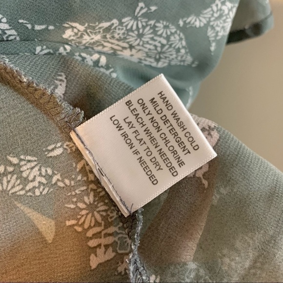 KIRRA ruffle, lace, and floral boho style tank top - Picture 8 of 9